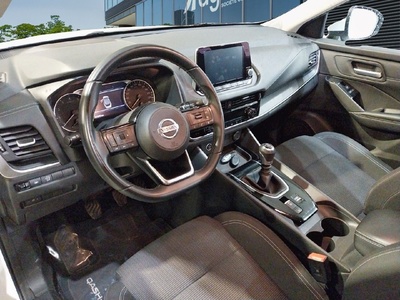 Nissan Qashqai DIG-T 140 mHEV Acenta 4x2 103 kW (140 CV) 7 Nissan Qashqai DIG-T 140 mHEV Acenta 4x2 103 kW (140 CV) 7