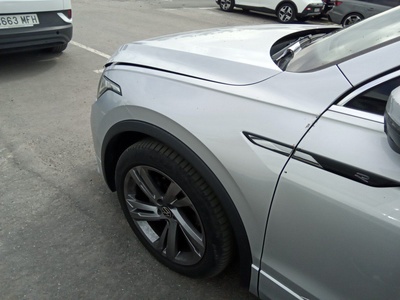 Volkswagen Tiguan R-Line 2.0 TDI 110 kW (150 CV) DSG 14 Volkswagen Tiguan R-Line 2.0 TDI 110 kW (150 CV) DSG 14