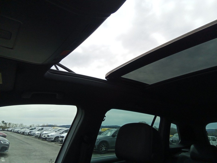 Volkswagen Tiguan R-Line 2.0 TDI 110 kW (150 CV) DSG Vehículo usado en Madrid Volkswagen Tiguan R-Line 2.0 TDI 110 kW (150 CV) DSG Vehículo usado en Madrid