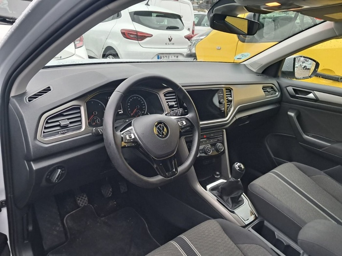 Volkswagen T-Roc Advance 2.0 TDI 110 kW (150 CV) Vehículo usado en Madrid Volkswagen T-Roc Advance 2.0 TDI 110 kW (150 CV) Vehículo usado en Madrid