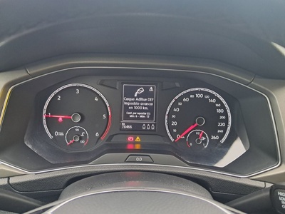 Volkswagen T-Roc Advance 2.0 TDI 110 kW (150 CV) 15 Volkswagen T-Roc Advance 2.0 TDI 110 kW (150 CV) 15