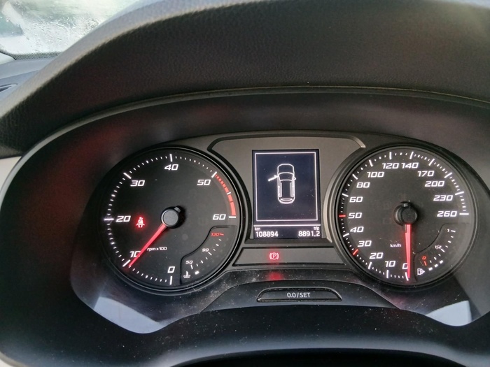 SEAT Ateca 1.6 TDI S&S Ecomotive Reference 85 kW (115 CV) Vehículo usado en Madrid SEAT Ateca 1.6 TDI S&S Ecomotive Reference 85 kW (115 CV) Vehículo usado en Madrid