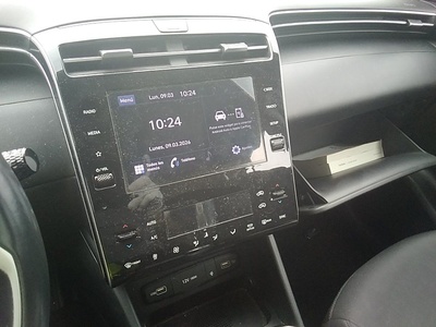 Hyundai Tucson 1.6 CRDI 48V Maxx 100 kW (136 CV) 9 Hyundai Tucson 1.6 CRDI 48V Maxx 100 kW (136 CV) 9