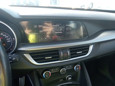 Alfa Romeo Stelvio 2.2 Diesel Sprint RWD 140 kW (190 CV) 13 Alfa Romeo Stelvio 2.2 Diesel Sprint RWD 140 kW (190 CV) 13