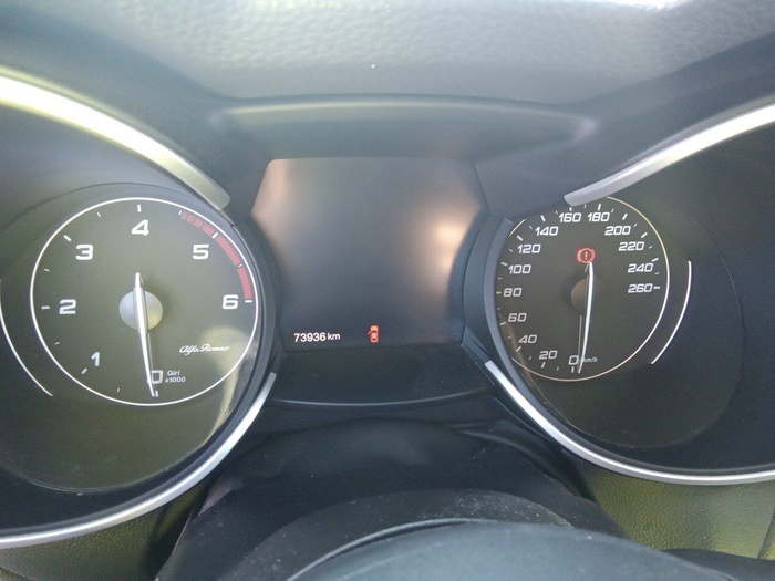 Alfa Romeo Stelvio 2.2 Diesel Sprint RWD 140 kW (190 CV) Vehículo usado en Madrid Alfa Romeo Stelvio 2.2 Diesel Sprint RWD 140 kW (190 CV) Vehículo usado en Madrid