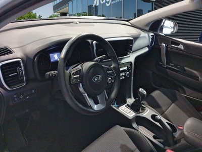 Kia Sportage 1.6 MHEV Black Edition 100 kW (136 CV) 14 Kia Sportage 1.6 MHEV Black Edition 100 kW (136 CV) 14