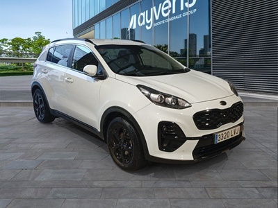 Kia Sportage 1.6 MHEV Black Edition 100 kW (136 CV) 3 Kia Sportage 1.6 MHEV Black Edition 100 kW (136 CV) 3