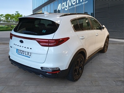 Kia Sportage 1.6 MHEV Black Edition 100 kW (136 CV) 4 Kia Sportage 1.6 MHEV Black Edition 100 kW (136 CV) 4