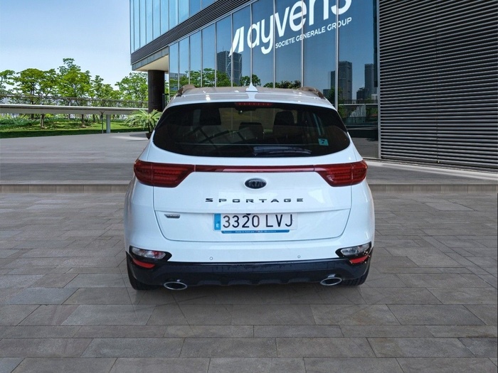 Kia Sportage 1.6 MHEV Black Edition 100 kW (136 CV) Vehículo usado en Madrid Kia Sportage 1.6 MHEV Black Edition 100 kW (136 CV) Vehículo usado en Madrid