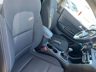 Kia Sportage 1.6 MHEV Black Edition 100 kW (136 CV) 14 Kia Sportage 1.6 MHEV Black Edition 100 kW (136 CV) 14