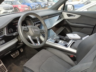 Audi Q7 Black line edition 45 TDI quattro 170 kW (231 CV) tiptronic 5 Audi Q7 Black line edition 45 TDI quattro 170 kW (231 CV) tiptronic 5