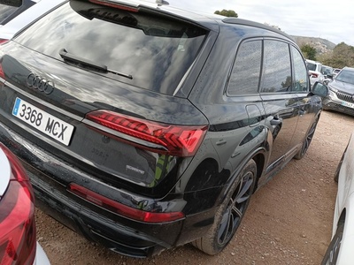 Audi Q7 Black line edition 45 TDI quattro 170 kW (231 CV) tiptronic 3 Audi Q7 Black line edition 45 TDI quattro 170 kW (231 CV) tiptronic 3