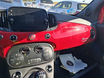 Fiat 500 1.0 Hybrid Dolcevita 51 kW (70 CV) 14 Fiat 500 1.0 Hybrid Dolcevita 51 kW (70 CV) 14