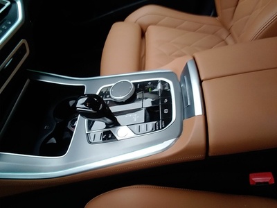 BMW X5 xDrive45e 290 kW (394 CV) 10 BMW X5 xDrive45e 290 kW (394 CV) 10