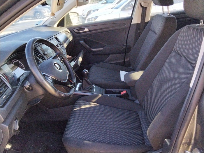 Volkswagen T-Roc Edition 2.0 TDI 85 kW (115 CV) Vehículo usado en Madrid Volkswagen T-Roc Edition 2.0 TDI 85 kW (115 CV) Vehículo usado en Madrid