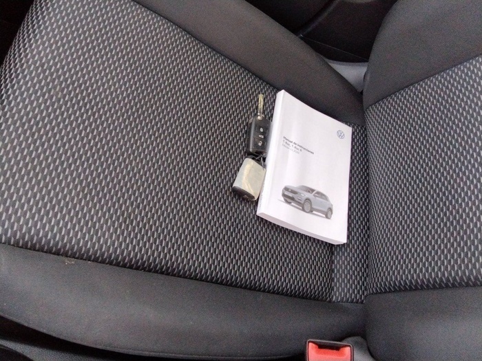 Volkswagen T-Roc Edition 2.0 TDI 85 kW (115 CV) Vehículo usado en Madrid Volkswagen T-Roc Edition 2.0 TDI 85 kW (115 CV) Vehículo usado en Madrid