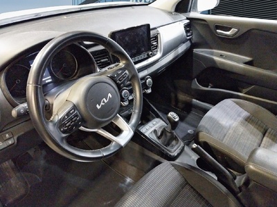 Kia Stonic 1.0 T-GDi MHEV Drive iMT 88 kW (120 CV) 7 Kia Stonic 1.0 T-GDi MHEV Drive iMT 88 kW (120 CV) 7