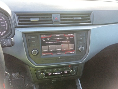 SEAT Arona 1.6 TDI Ecomotive S&S Style Edition 70 kW (95 CV) 10 SEAT Arona 1.6 TDI Ecomotive S&S Style Edition 70 kW (95 CV) 10