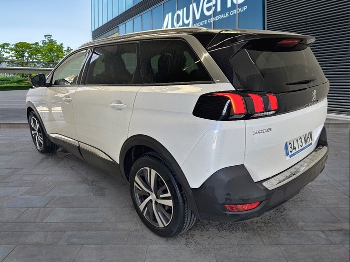 Peugeot 5008 BlueHDI 130 S&S Allure Pack EAT8 96 kW (130 CV) Vehículo usado en Madrid Peugeot 5008 BlueHDI 130 S&S Allure Pack EAT8 96 kW (130 CV) Vehículo usado en Madrid