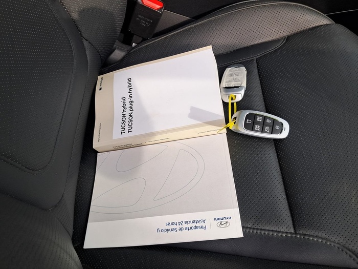 Hyundai Tucson 1.6 TGDI HEV Style 4x4 Auto 169 kW (230 CV) Vehículo usado en Madrid Hyundai Tucson 1.6 TGDI HEV Style 4x4 Auto 169 kW (230 CV) Vehículo usado en Madrid