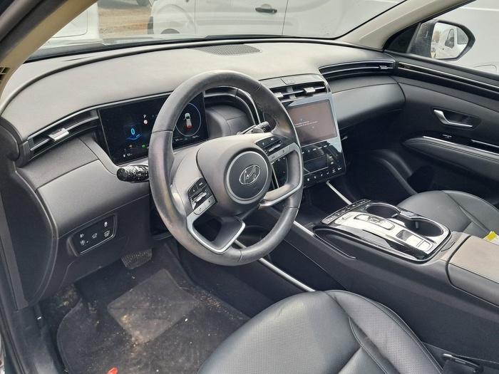 Hyundai Tucson 1.6 TGDI HEV Style 4x4 Auto 169 kW (230 CV) Vehículo usado en Madrid Hyundai Tucson 1.6 TGDI HEV Style 4x4 Auto 169 kW (230 CV) Vehículo usado en Madrid