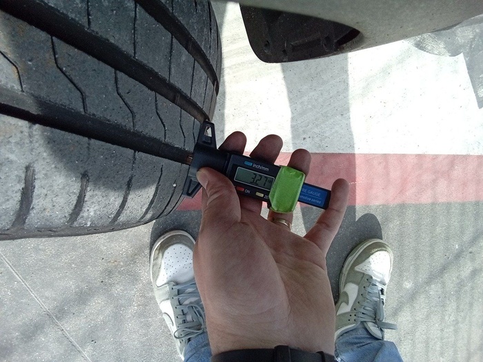 Renault Clio Business Blue dCi 63 kW (85 CV) Vehículo usado en Madrid Renault Clio Business Blue dCi 63 kW (85 CV) Vehículo usado en Madrid