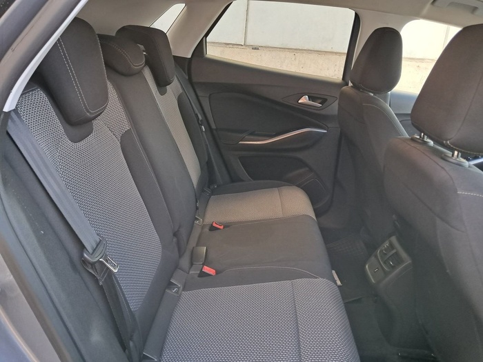 Opel Grandland X 1.5 CDTi S&S Selective 96 kW (130 CV) Vehículo usado en Madrid Opel Grandland X 1.5 CDTi S&S Selective 96 kW (130 CV) Vehículo usado en Madrid