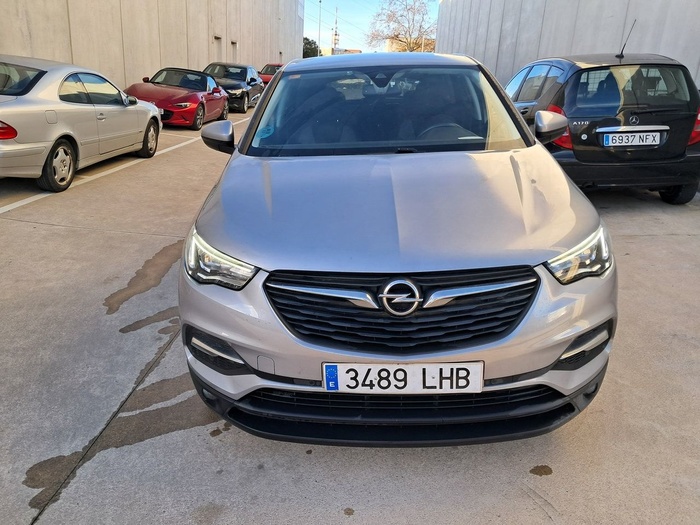 Opel Grandland X 1.5 CDTi S&S Selective 96 kW (130 CV) Vehículo usado en Madrid Opel Grandland X 1.5 CDTi S&S Selective 96 kW (130 CV) Vehículo usado en Madrid