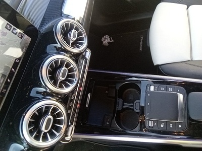 Mercedes-Benz GLB 200 d 110 kW (150 CV) 13 Mercedes-Benz GLB 200 d 110 kW (150 CV) 13