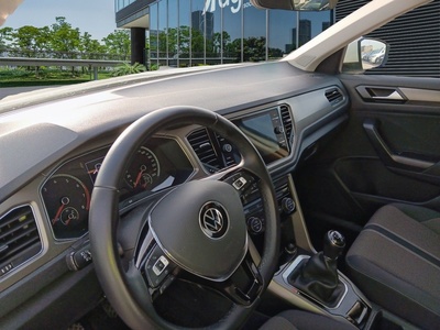 Volkswagen T-Roc Advance R-Line 1.0 TSI 81 kW (110 CV) 7 Volkswagen T-Roc Advance R-Line 1.0 TSI 81 kW (110 CV) 7