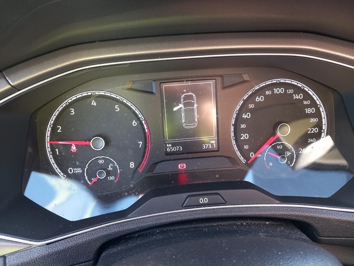 Volkswagen T-Roc Advance R-Line 1.0 TSI 81 kW (110 CV) Vehículo usado en Madrid Volkswagen T-Roc Advance R-Line 1.0 TSI 81 kW (110 CV) Vehículo usado en Madrid