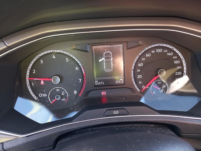 Volkswagen T-Roc Advance R-Line 1.0 TSI 81 kW (110 CV) Vehículo usado en Madrid Volkswagen T-Roc Advance R-Line 1.0 TSI 81 kW (110 CV) Vehículo usado en Madrid