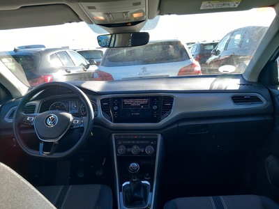 Volkswagen T-Roc Advance R-Line 1.0 TSI 81 kW (110 CV) 8 Volkswagen T-Roc Advance R-Line 1.0 TSI 81 kW (110 CV) 8