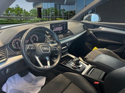 Audi Q5 Sportback TFSIe S line 50 TFSI e quattro-ultra 220 kW (299 CV) 7 Audi Q5 Sportback TFSIe S line 50 TFSI e quattro-ultra 220 kW (299 CV) 7