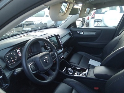 Volvo XC40 T3 Inscription Auto 120 kW (163 CV) 7 Volvo XC40 T3 Inscription Auto 120 kW (163 CV) 7