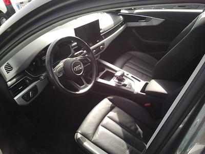 Audi A4 Avant Advanced 35 TDI 120 kW (163 CV) S tronic 7 Audi A4 Avant Advanced 35 TDI 120 kW (163 CV) S tronic 7