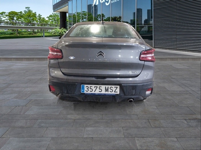 Citroen C4 X BlueHDi 130 S&S Plus EAT8 96 kW (131 CV) Vehículo usado en Madrid Citroen C4 X BlueHDi 130 S&S Plus EAT8 96 kW (131 CV) Vehículo usado en Madrid