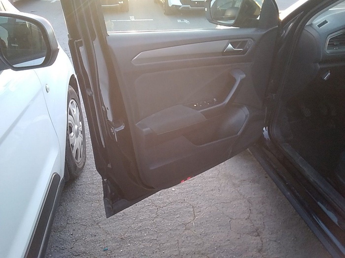 Volkswagen T-Roc Advance 2.0 TDI 85 kW (115 CV) Vehículo usado en Madrid Volkswagen T-Roc Advance 2.0 TDI 85 kW (115 CV) Vehículo usado en Madrid