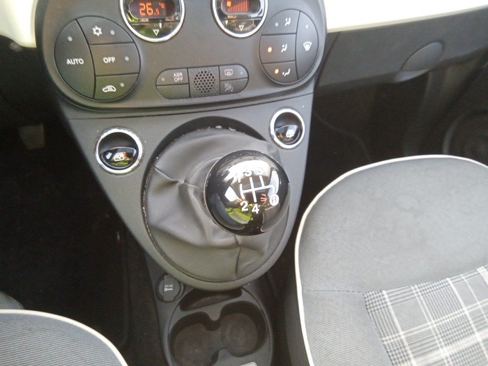 Fiat 500 1.2 8v Lounge 51 kW (69 CV) Vehículo usado en Madrid Fiat 500 1.2 8v Lounge 51 kW (69 CV) Vehículo usado en Madrid