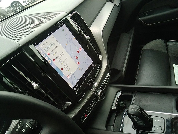 Volvo XC60 T6 Recharge R-Design AWD Auto 257 kW (350 CV) Vehículo usado en Madrid Volvo XC60 T6 Recharge R-Design AWD Auto 257 kW (350 CV) Vehículo usado en Madrid