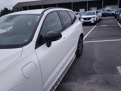 Volvo XC60 T6 Recharge R-Design AWD Auto 257 kW (350 CV) 15 Volvo XC60 T6 Recharge R-Design AWD Auto 257 kW (350 CV) 15