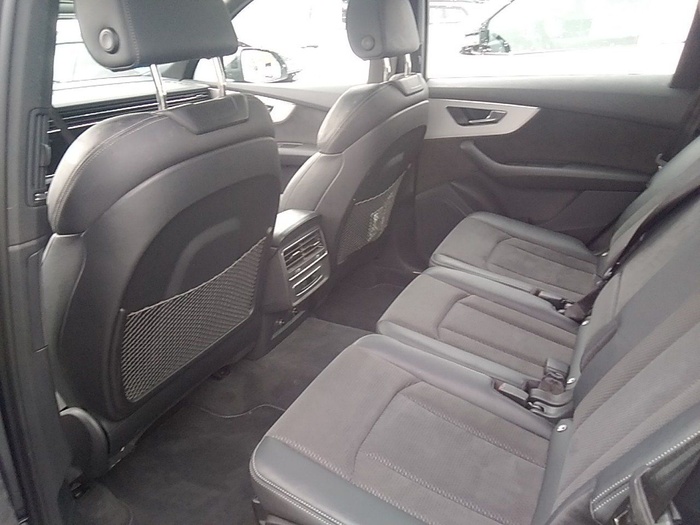 Audi Q7 TFSIe S line plus 55 quattro 280 kW (381 CV) tiptronic Vehículo usado en Madrid Audi Q7 TFSIe S line plus 55 quattro 280 kW (381 CV) tiptronic Vehículo usado en Madrid