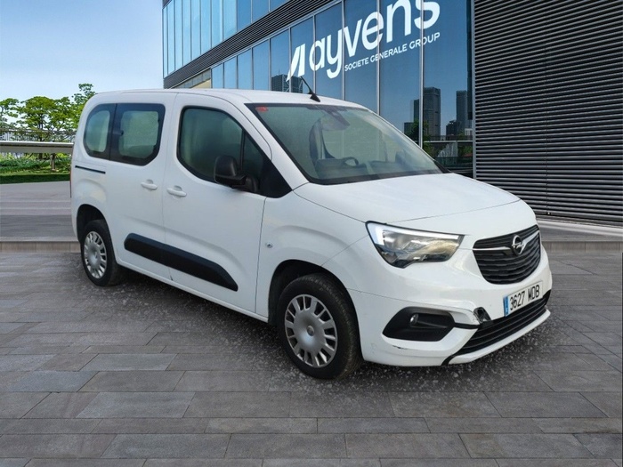 Opel Combo Life 1.5 TD Business Edition Plus L1 75 kW (102 CV) Vehículo usado en Madrid Opel Combo Life 1.5 TD Business Edition Plus L1 75 kW (102 CV) Vehículo usado en Madrid