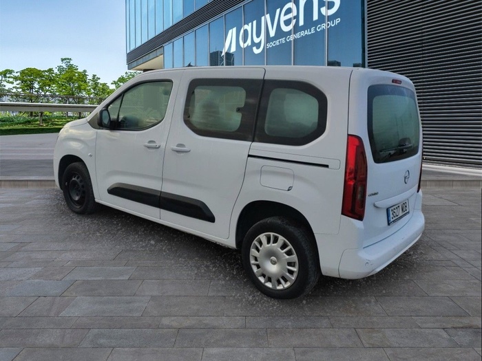 Opel Combo Life 1.5 TD Business Edition Plus L1 75 kW (102 CV) Vehículo usado en Madrid Opel Combo Life 1.5 TD Business Edition Plus L1 75 kW (102 CV) Vehículo usado en Madrid