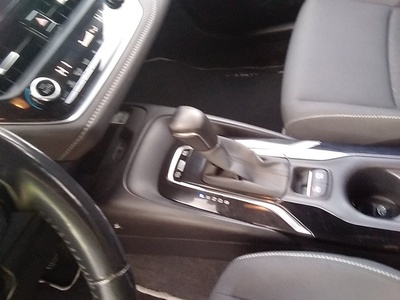 Toyota Corolla 1.8 125 Híbrido Active Tech E-CVT 90 kW (122 CV) 10 Toyota Corolla 1.8 125 Híbrido Active Tech E-CVT 90 kW (122 CV) 10