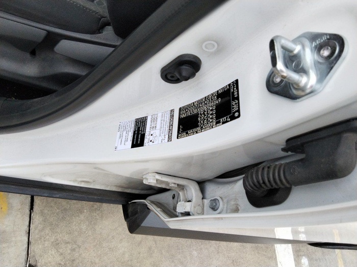 Toyota C-HR 180H Advance 135 kW (184 CV) Vehículo usado en Madrid Toyota C-HR 180H Advance 135 kW (184 CV) Vehículo usado en Madrid