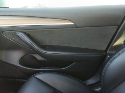 Tesla Model 3 RWD 208 kW (283 CV) 10 Tesla Model 3 RWD 208 kW (283 CV) 10