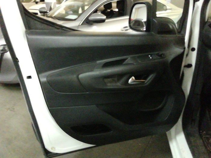 Opel Combo Life 1.5 TD S&S Edition Plus L 75 kW (102 CV) Vehículo usado en Madrid Opel Combo Life 1.5 TD S&S Edition Plus L 75 kW (102 CV) Vehículo usado en Madrid