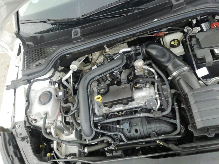 Skoda Kamiq 1.0 TSI Emotion DSG 81 kW (110 CV) Vehículo usado en Madrid Skoda Kamiq 1.0 TSI Emotion DSG 81 kW (110 CV) Vehículo usado en Madrid