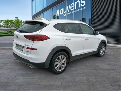 Hyundai Tucson 1.6 CRDI 48V SLE 4x2 85 kW (116 CV) 4 Hyundai Tucson 1.6 CRDI 48V SLE 4x2 85 kW (116 CV) 4